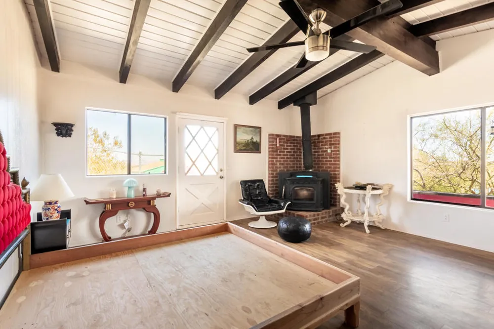 2476 Old Woman Springs Road Yucca Valley, CA 92284