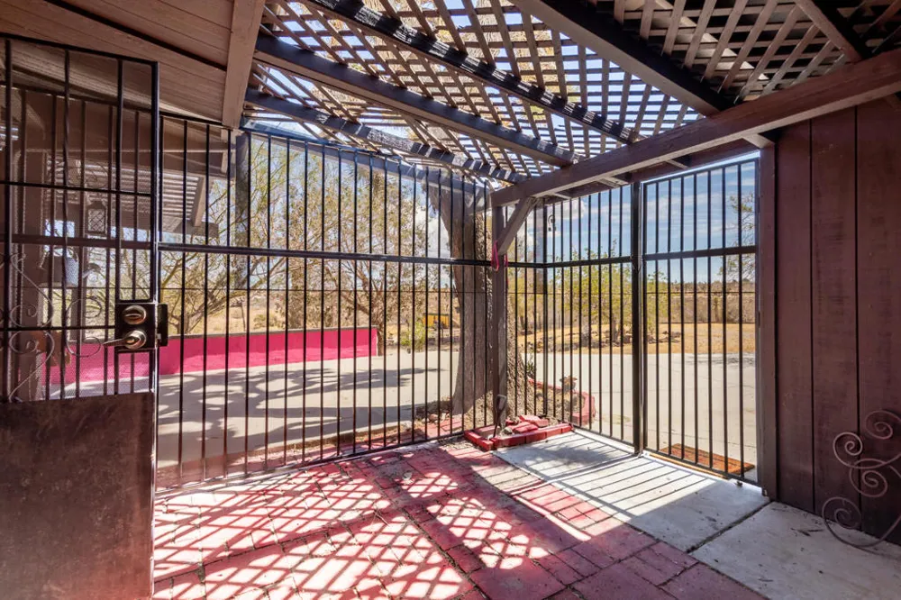 2476 Old Woman Springs Road Yucca Valley, CA 92284