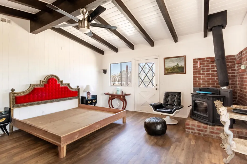 2476 Old Woman Springs Road Yucca Valley, CA 92284