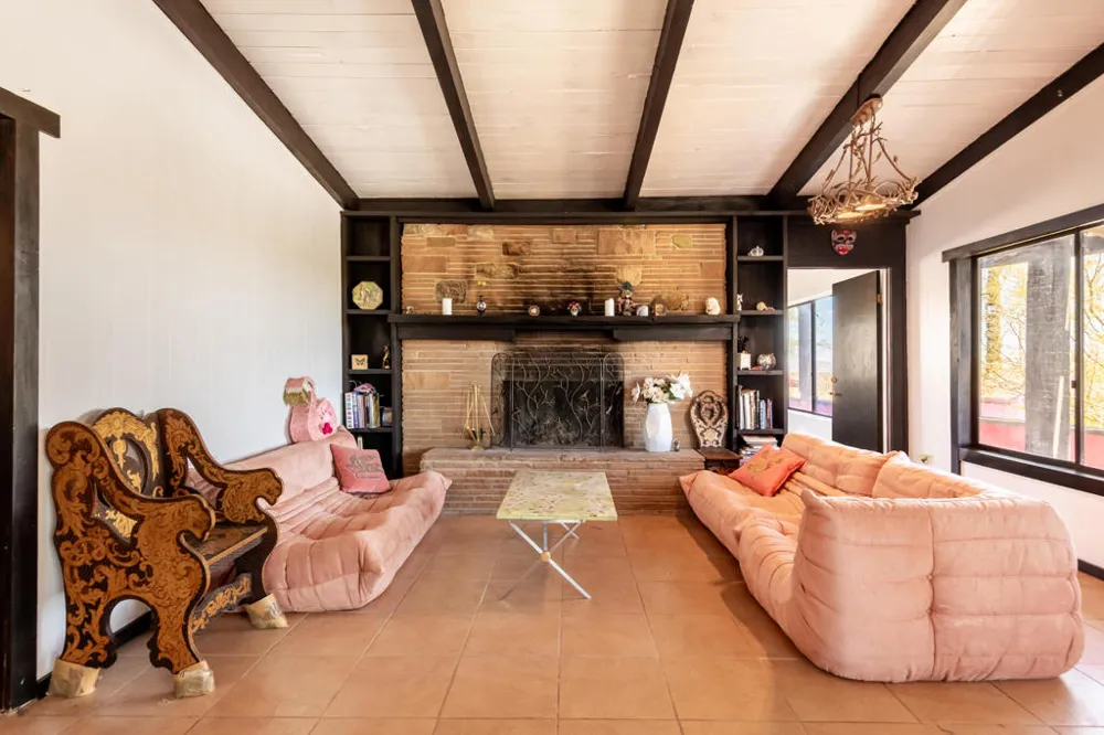 2476 Old Woman Springs Road Yucca Valley, CA 92284