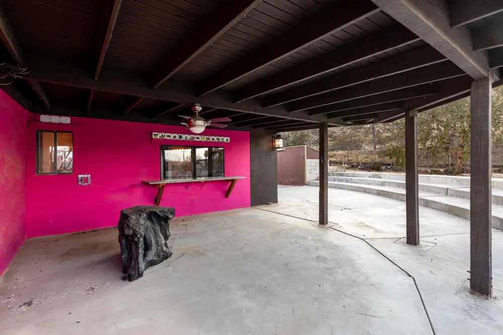 2476 Old Woman Springs Road Yucca Valley, CA 92284