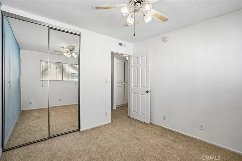 7718 Via Napoli Burbank, CA 91504
