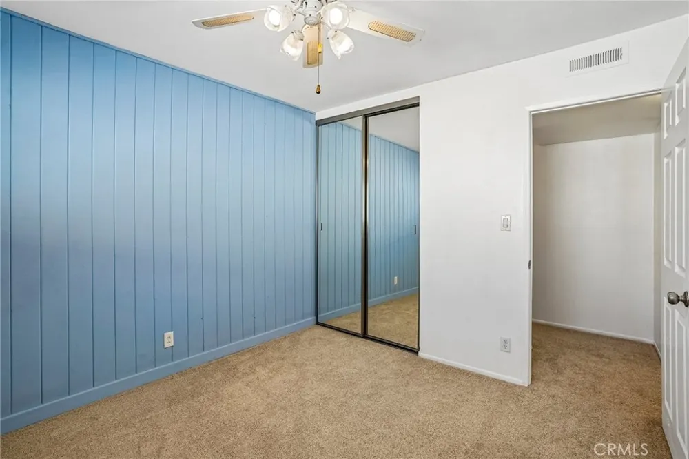 7718 Via Napoli Burbank, CA 91504