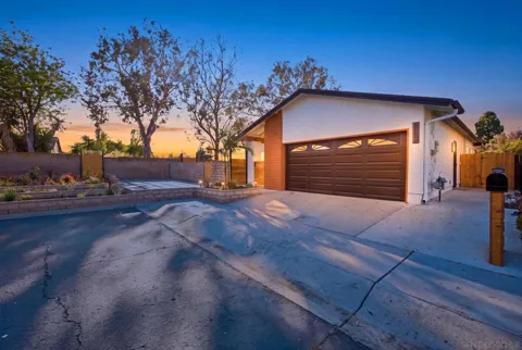 1343 Blue Falls Dr