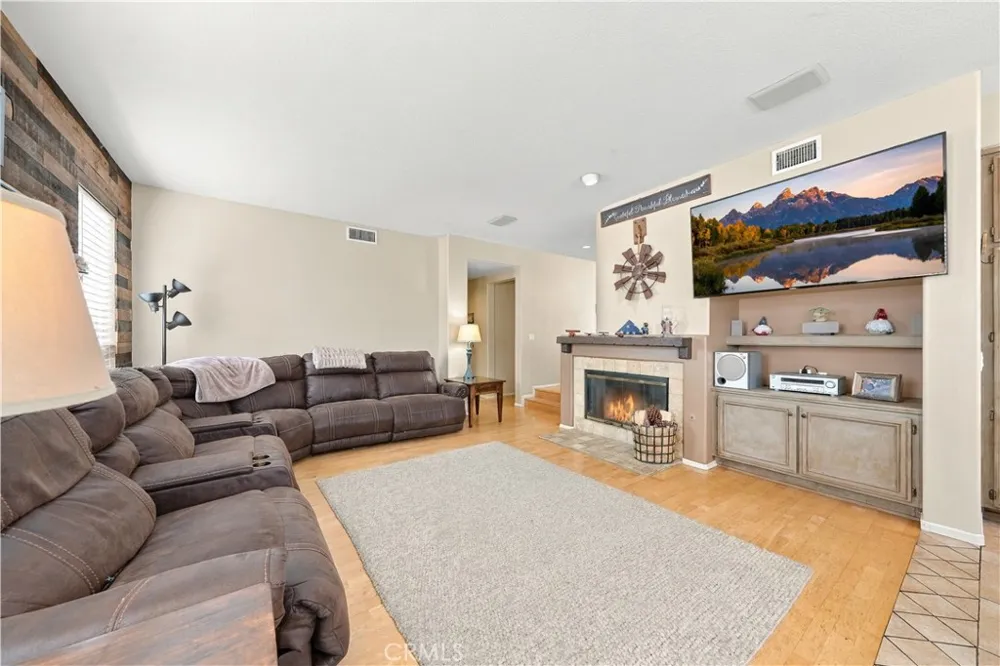 45556 Via Jaca Temecula, CA 92592