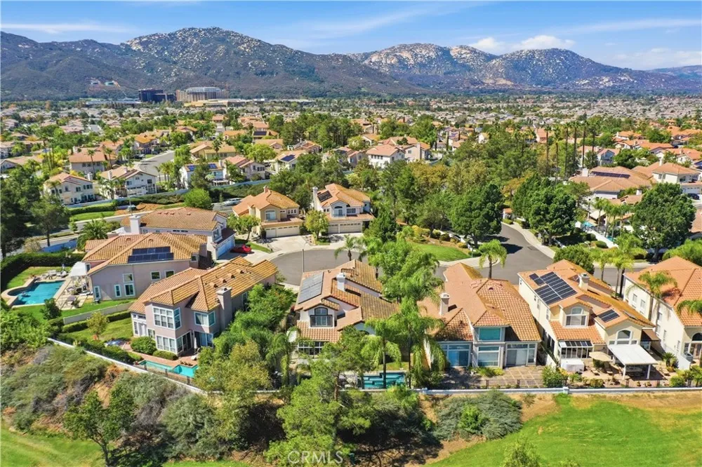 45556 Via Jaca Temecula, CA 92592