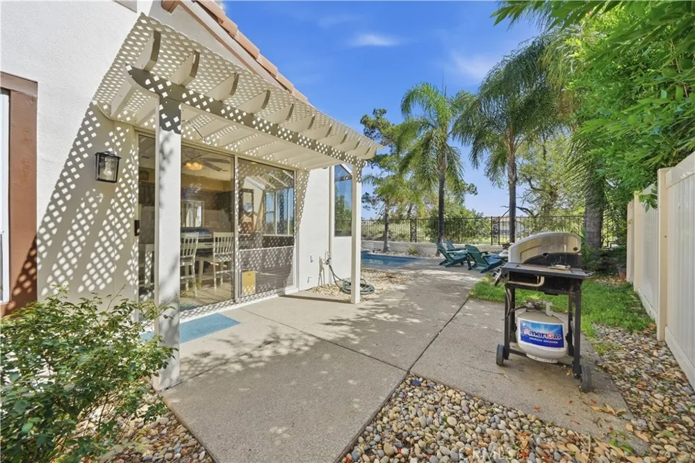 45556 Via Jaca Temecula, CA 92592