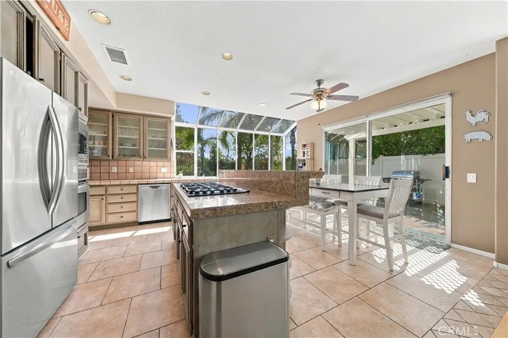 45556 Via Jaca Temecula, CA 92592