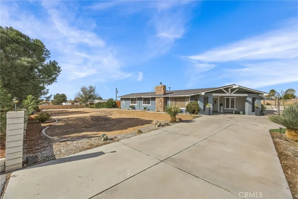 13288 Choco Apple Valley, CA 92308