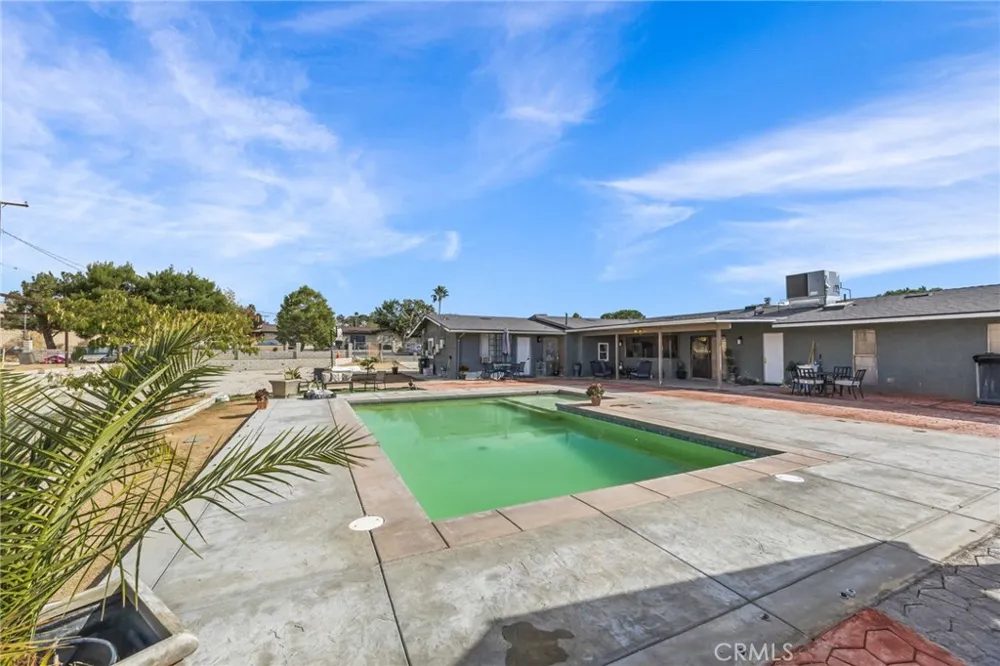 13288 Choco Apple Valley, CA 92308