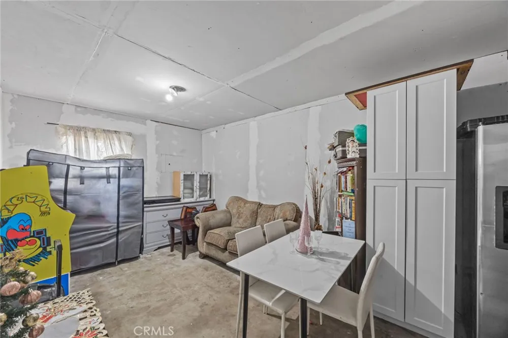 13288 Choco Apple Valley, CA 92308