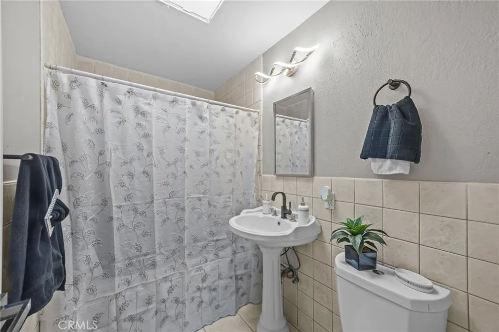 13288 Choco Apple Valley, CA 92308