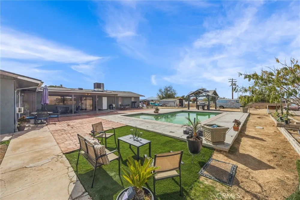 13288 Choco Apple Valley, CA 92308