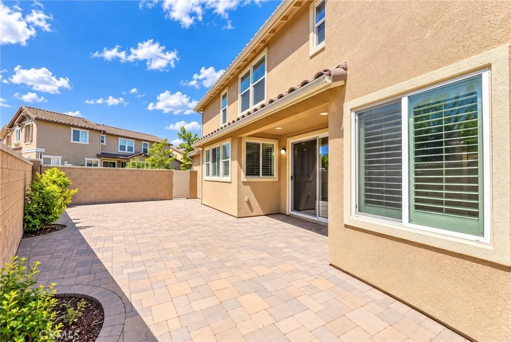 7271 Enclave dr Eastvale, CA 92880