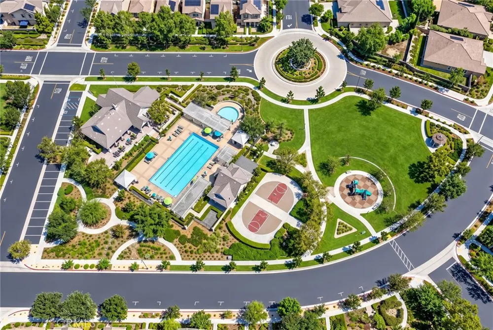 7271 Enclave dr Eastvale, CA 92880