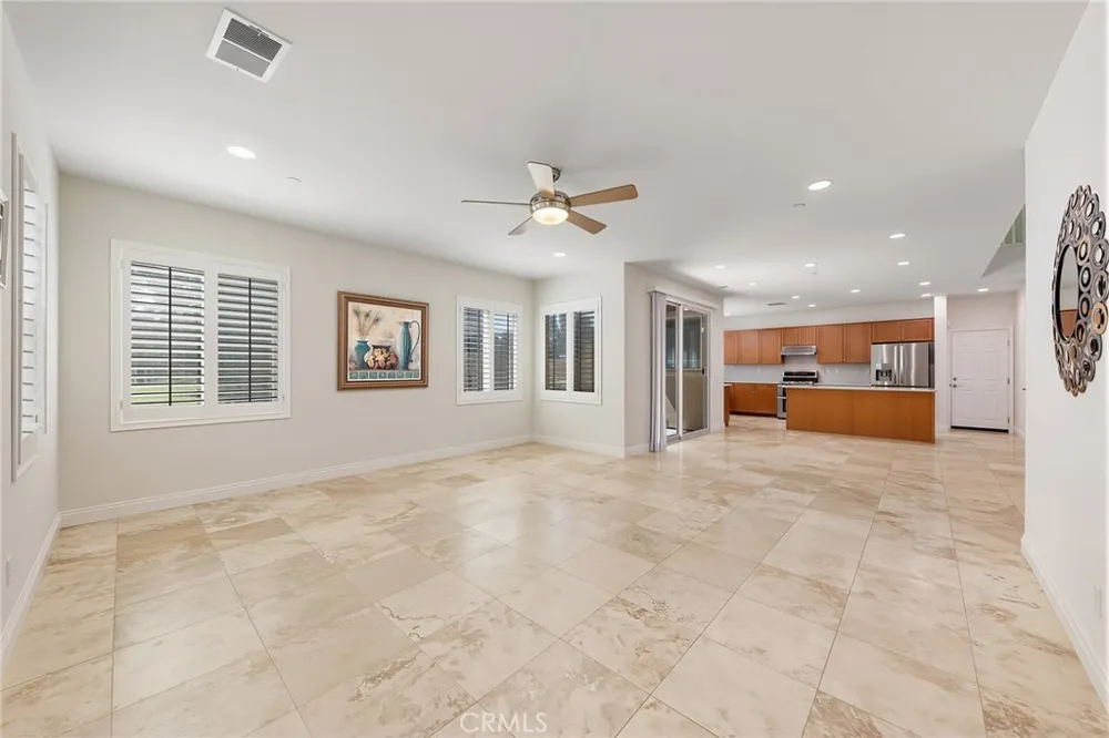 7271 Enclave dr Eastvale, CA 92880
