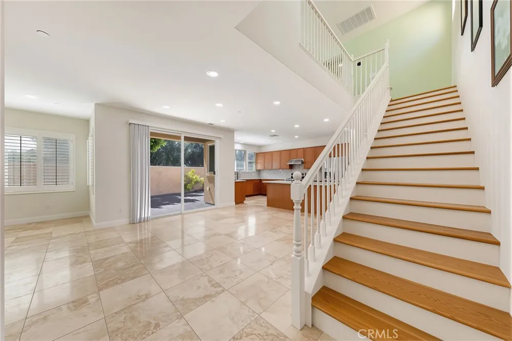 7271 Enclave dr Eastvale, CA 92880