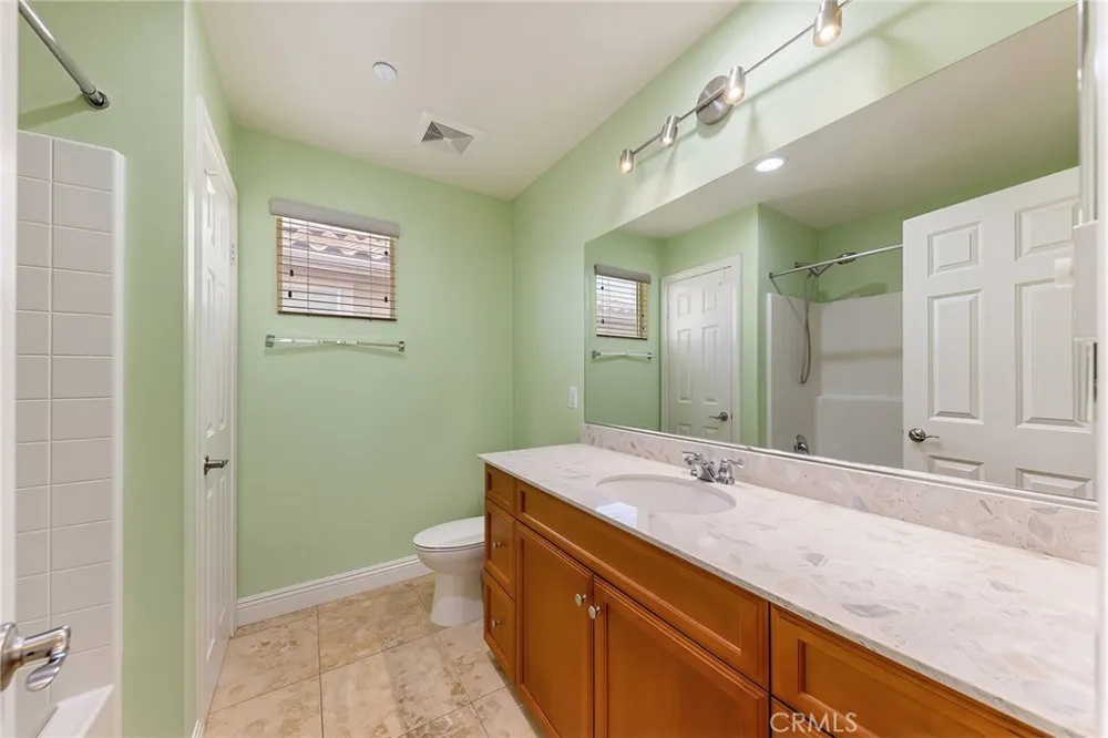 7271 Enclave dr Eastvale, CA 92880