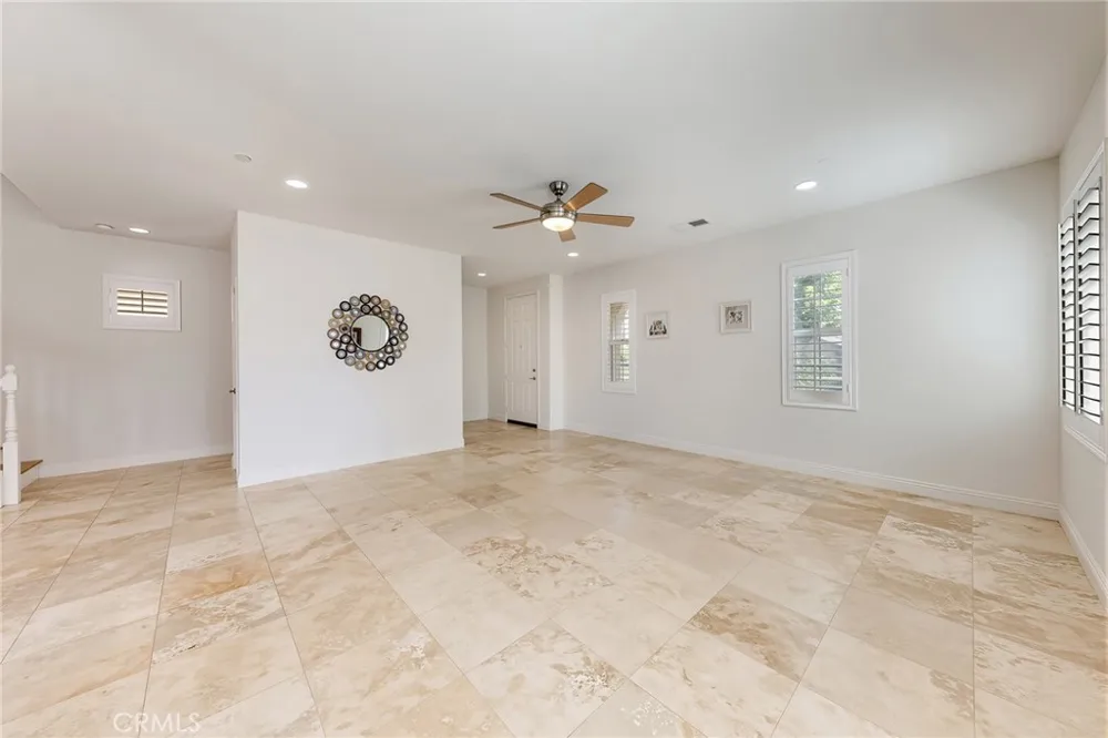 7271 Enclave dr Eastvale, CA 92880