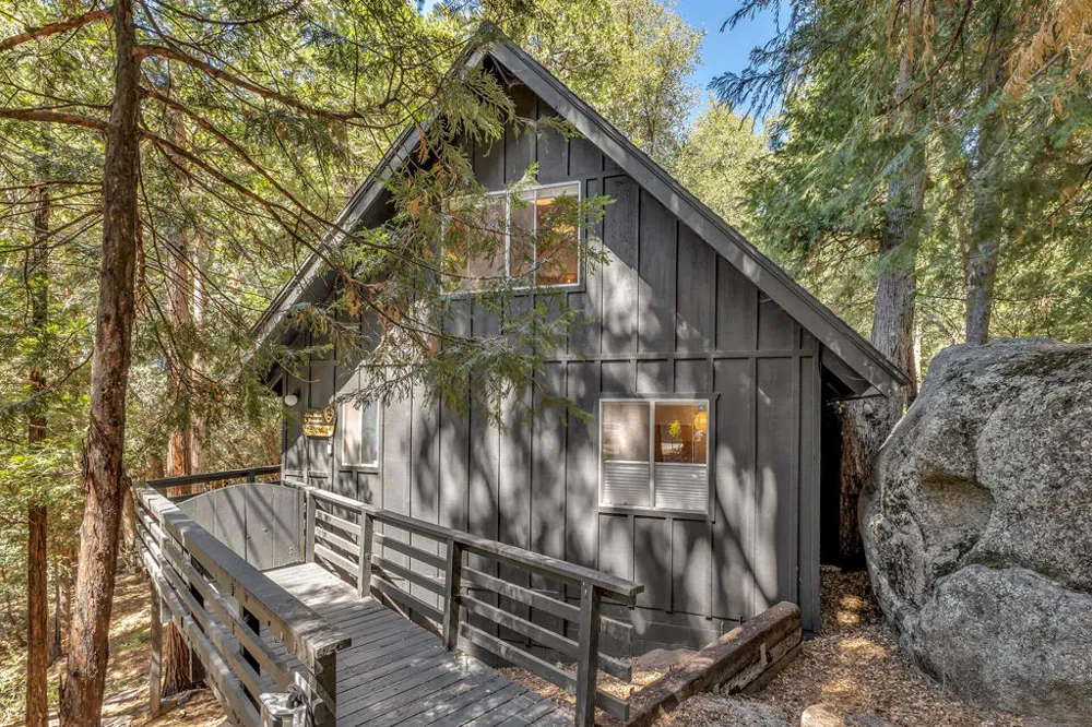 53370 Rising Glen Road Idyllwild, CA 92549