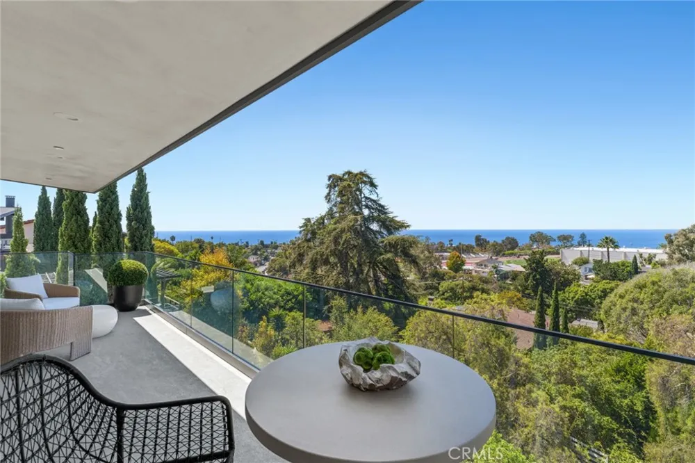 699 Wendt Terrace Laguna Beach, CA 92651