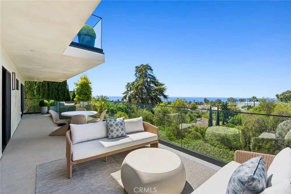 699 Wendt Terrace Laguna Beach, CA 92651