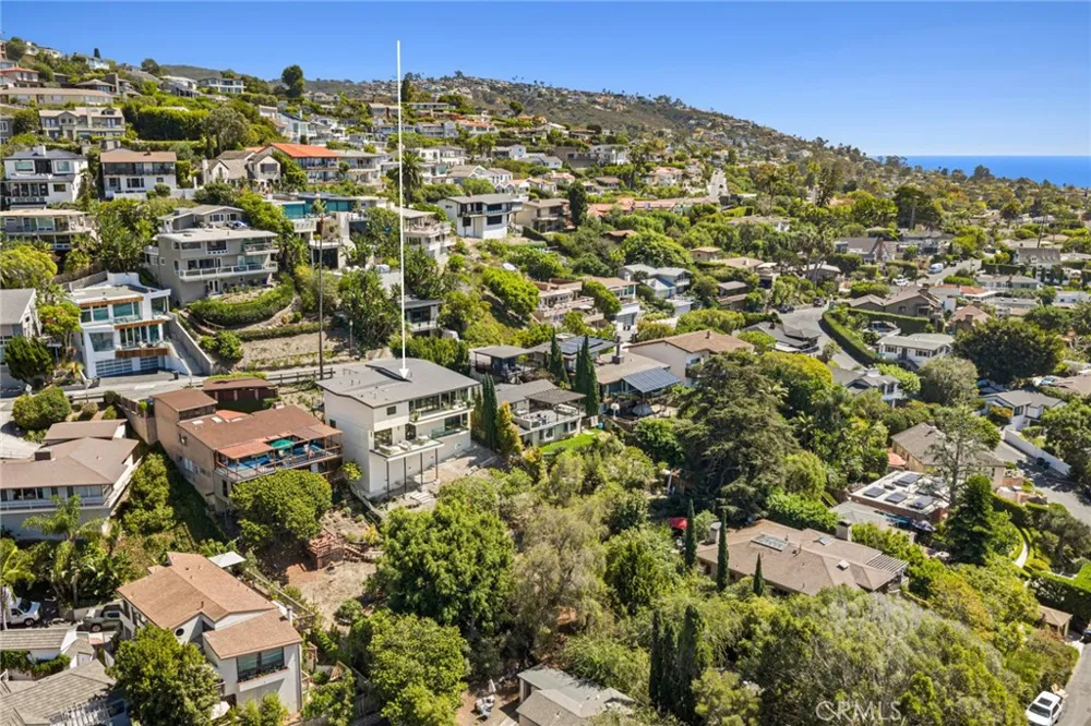 699 Wendt Terrace Laguna Beach, CA 92651