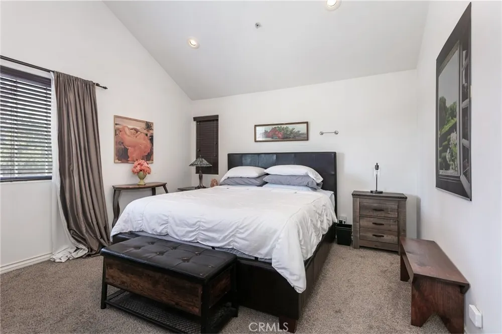 8425 Burnet Avenue #6 North Hills, CA 91343