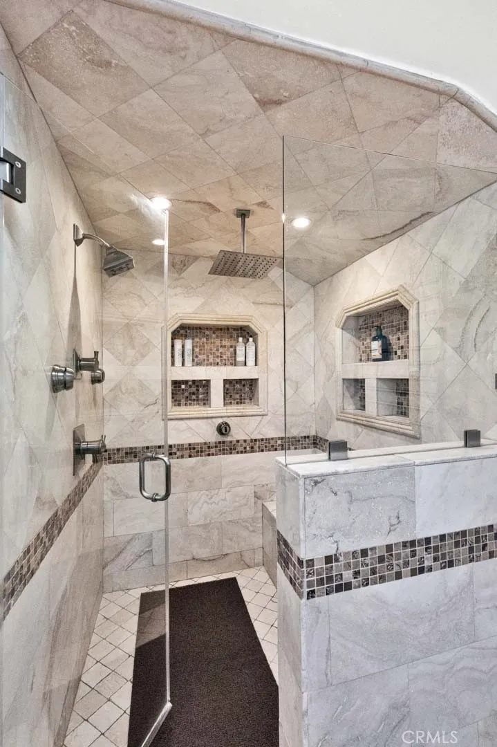 24782 Rochelle Lane Lake Forest, CA 92630