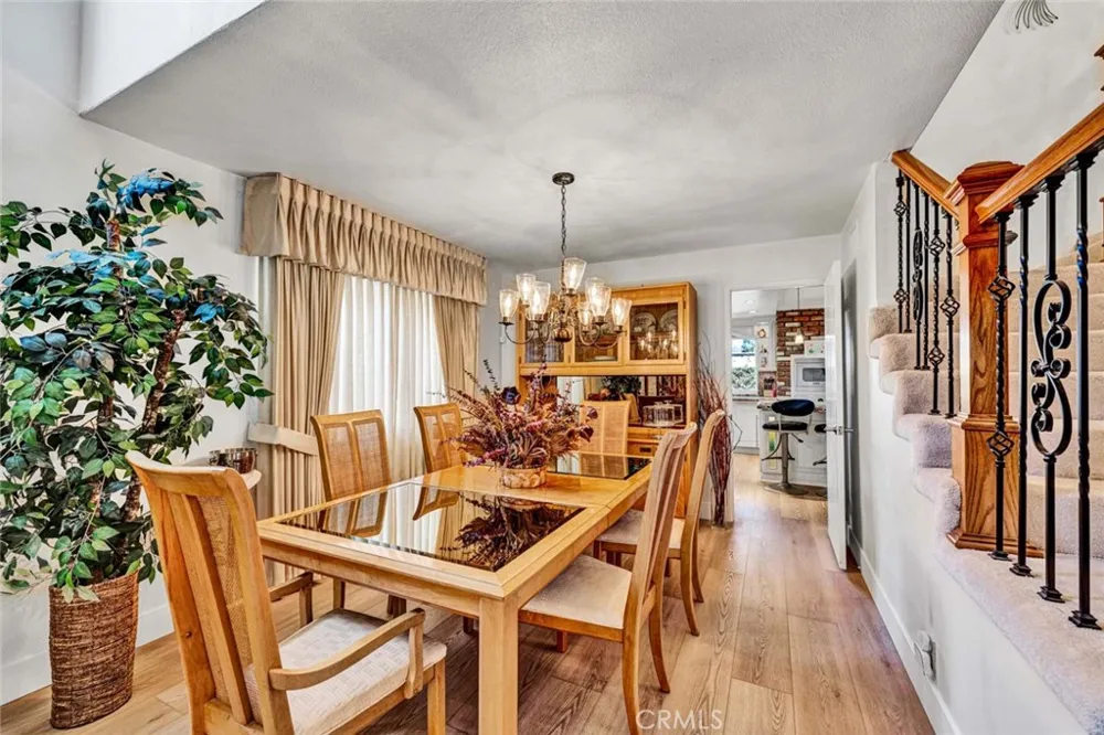24782 Rochelle Lane Lake Forest, CA 92630