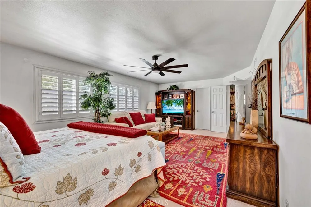 24782 Rochelle Lane Lake Forest, CA 92630