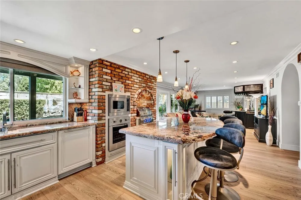 24782 Rochelle Lane Lake Forest, CA 92630