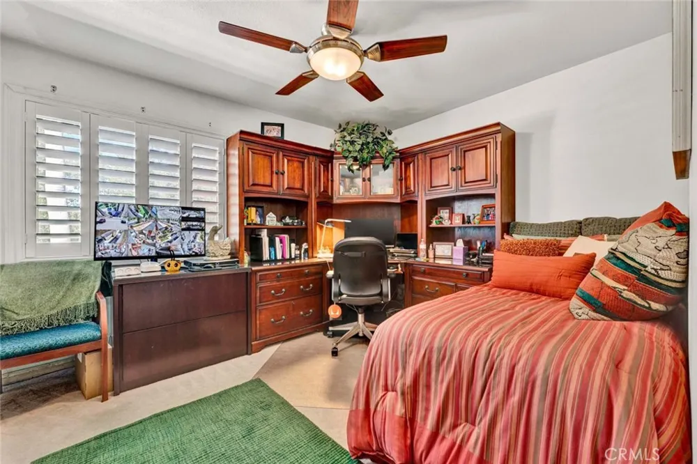 24782 Rochelle Lane Lake Forest, CA 92630