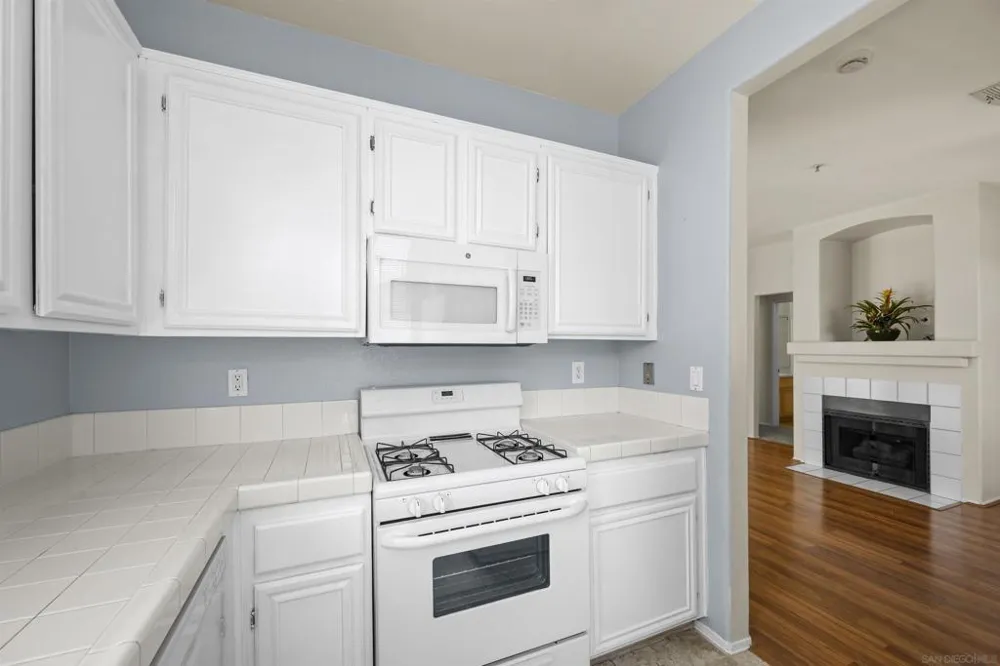 11454 Via Rancho San Diego #208 El Cajon, CA 92019