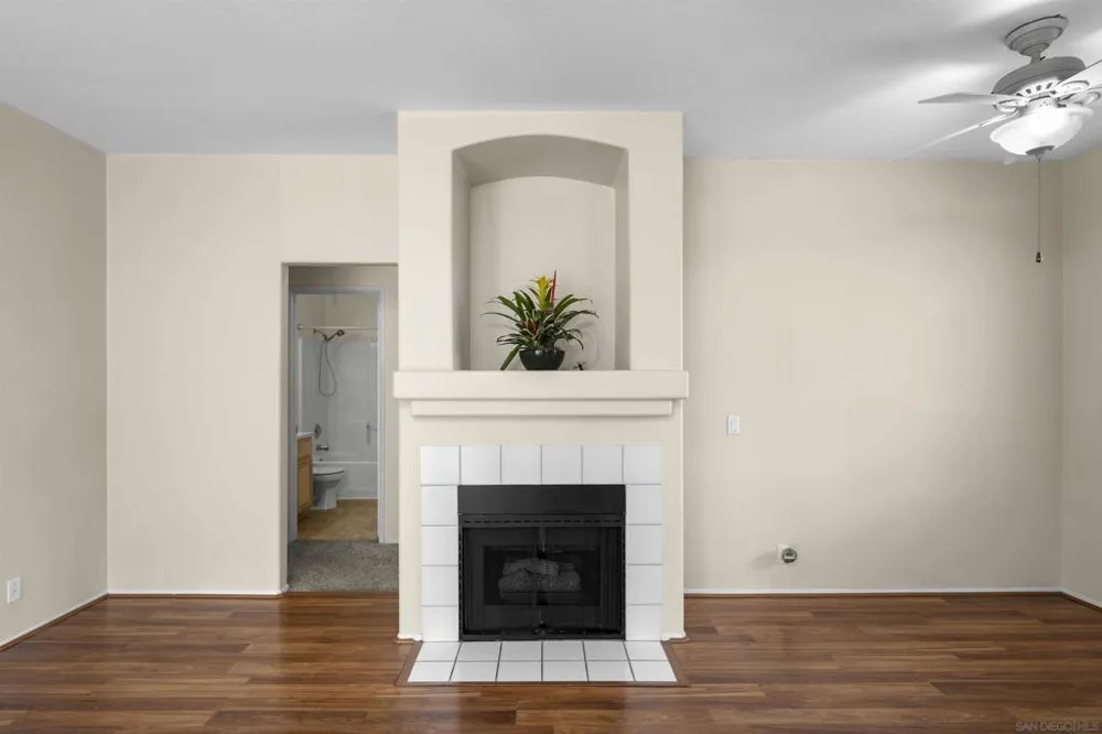 11454 Via Rancho San Diego #208 El Cajon, CA 92019