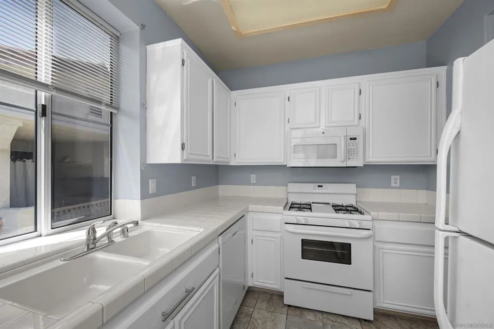 11454 Via Rancho San Diego #208 El Cajon, CA 92019