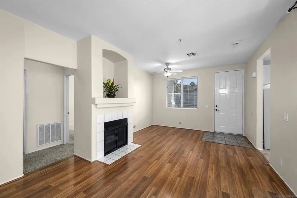 11454 Via Rancho San Diego #208 El Cajon, CA 92019