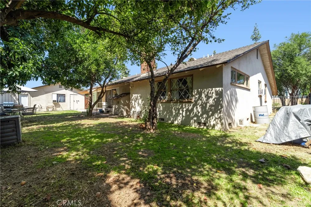 20812 Devonshire Chatsworth, CA 91311