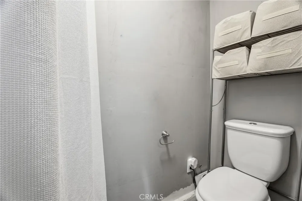 20812 Devonshire Chatsworth, CA 91311