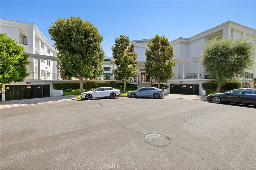 4520 Natick Avenue Sherman Oaks, CA 91403