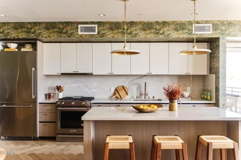 39 S Los Robles Avenue #5005