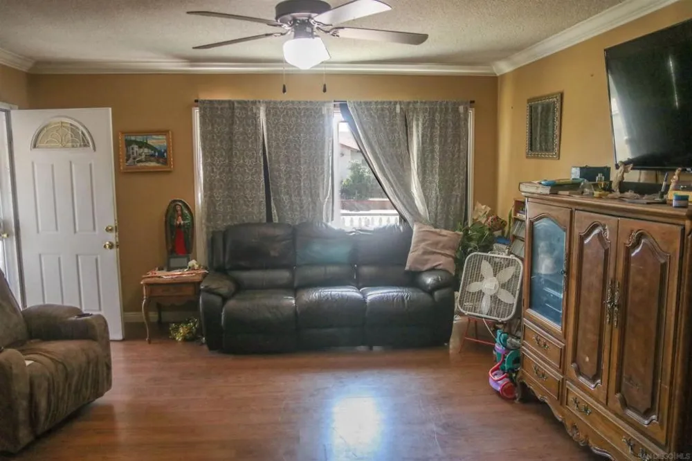 580 Kit Hemet, CA 92543