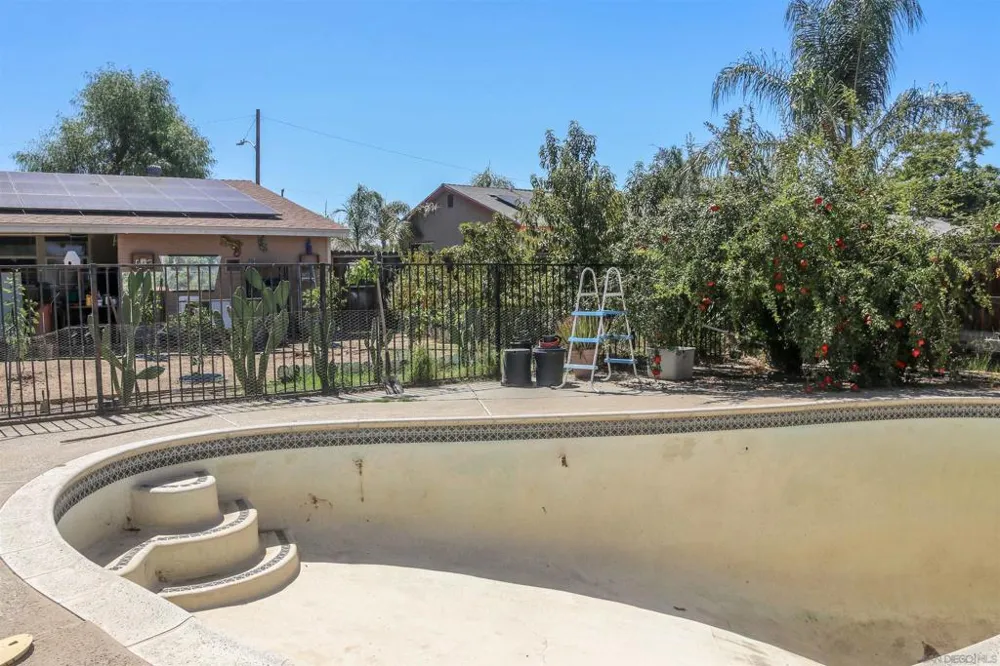 580 Kit Hemet, CA 92543