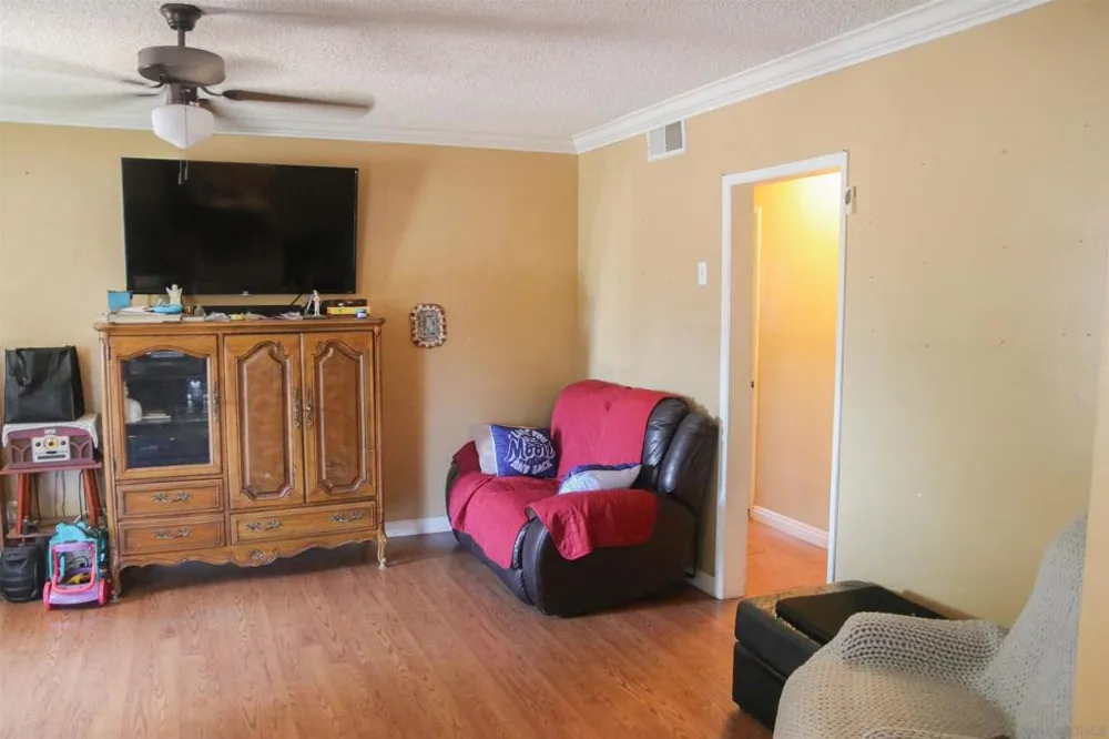580 Kit Hemet, CA 92543