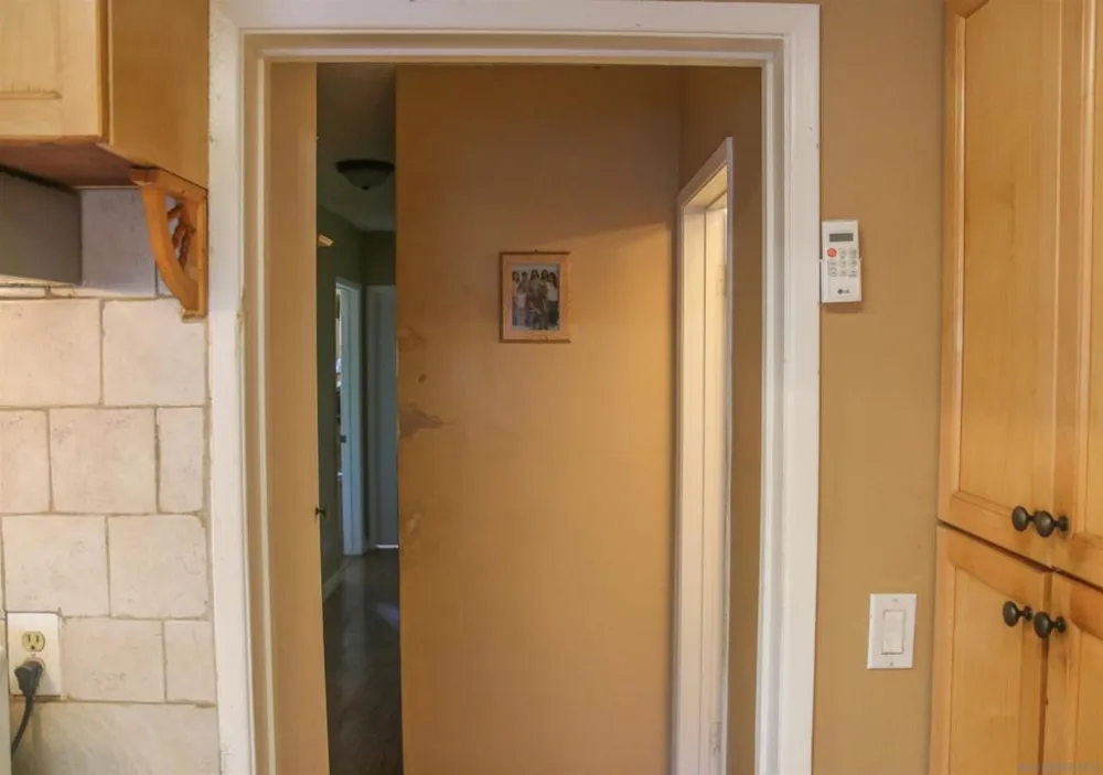 580 Kit Hemet, CA 92543