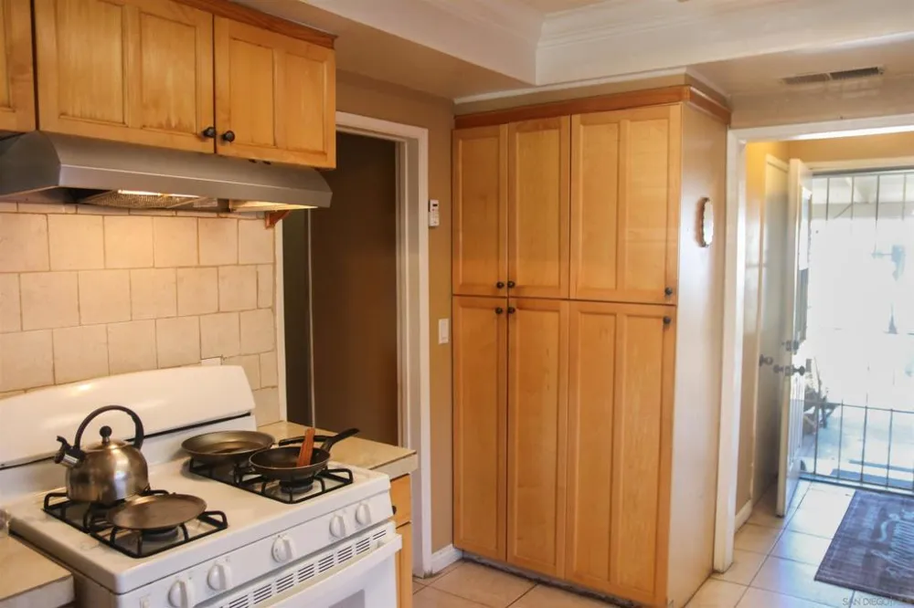 580 Kit Hemet, CA 92543