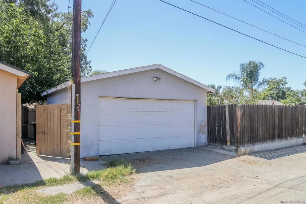 580 Kit Hemet, CA 92543