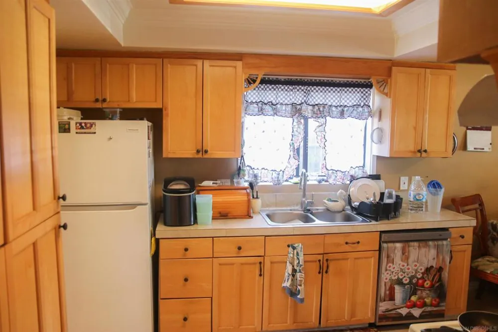 580 Kit Hemet, CA 92543