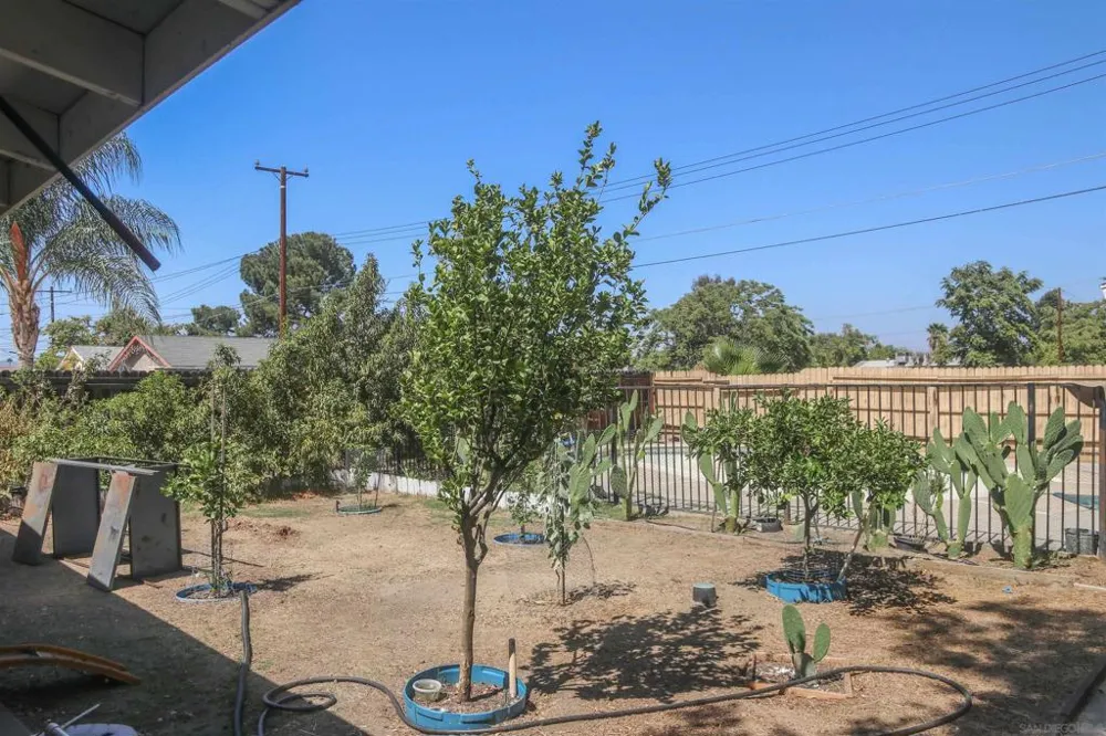 580 Kit Hemet, CA 92543