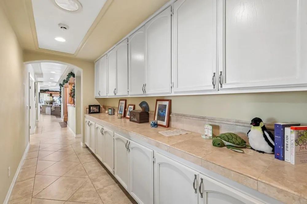 3129 Via Viejas Alpine, CA 91901